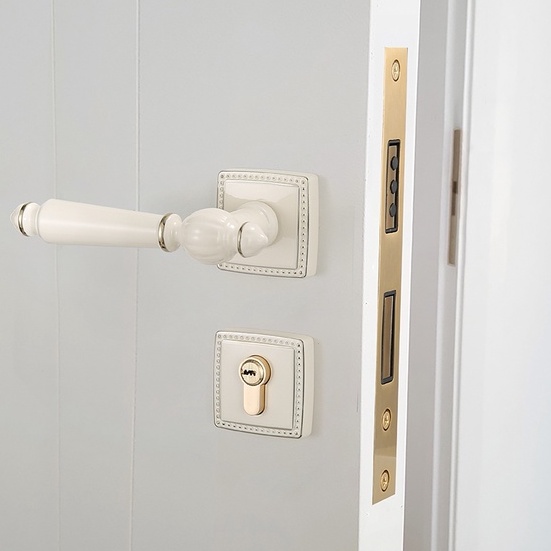 【最後現貨】桃園 保固一年 多功能 復古 造型 靜音 門鎖 把手 門把手 水平鎖，適用於臥室、廁所 木門 可自取面交