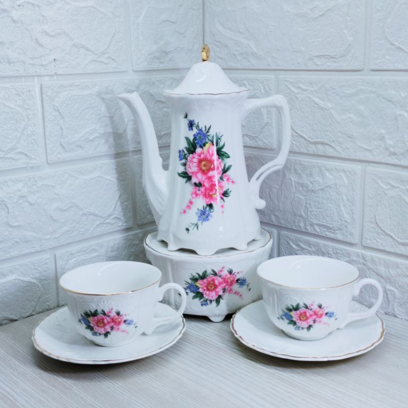14K金描英式皇家新骨瓷茶具組  英式玫瑰浮雕  奢華花式茶具  茶杯 茶壺 下午茶保溫6件組 （茶壺容量450ml）