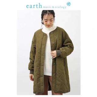 日本品牌Earth music eme 地球音樂軍綠色長版大衣外套
