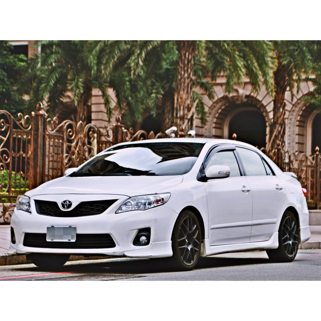 2012 Toyota Altis 1.8 白 配合全額貸、找 錢超額貸 FB搜尋 : 『阿文の圓夢車坊』