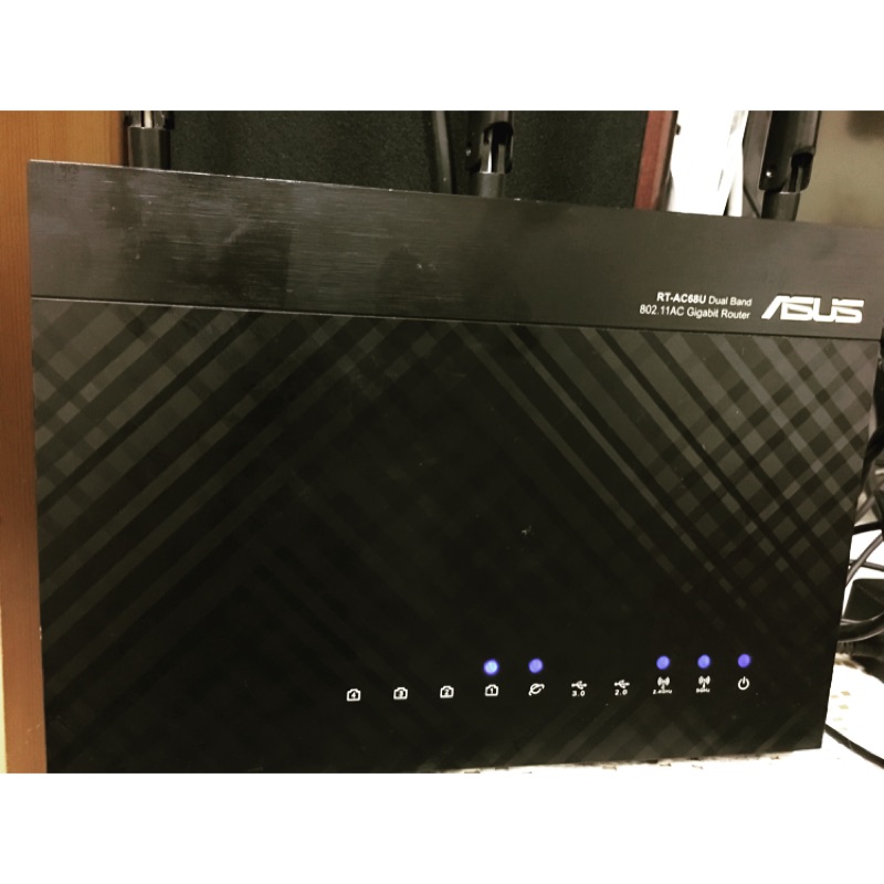 ASUS RT-AC68U 無線路由器