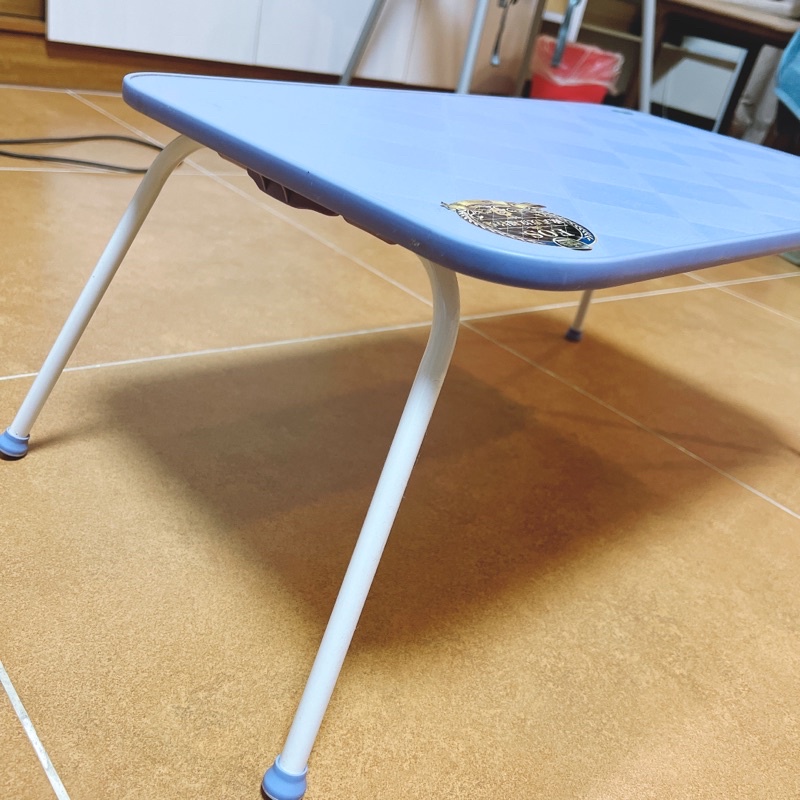 💎ℋ𝒴選物💎 二手美物 歐式皮紋超輕桌 折疊桌 摺疊桌 小桌
