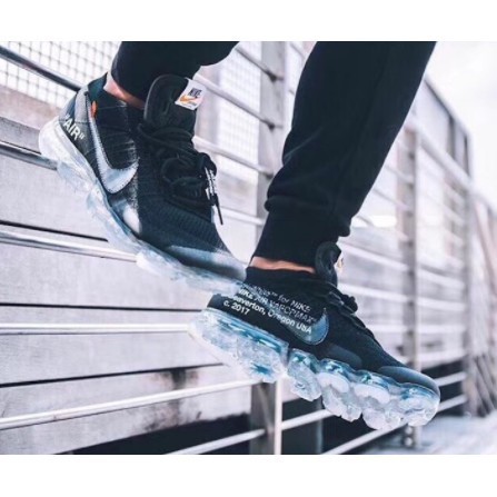 Robbie Junior Item OFF WHITE x NIKE VAPORMAX OG