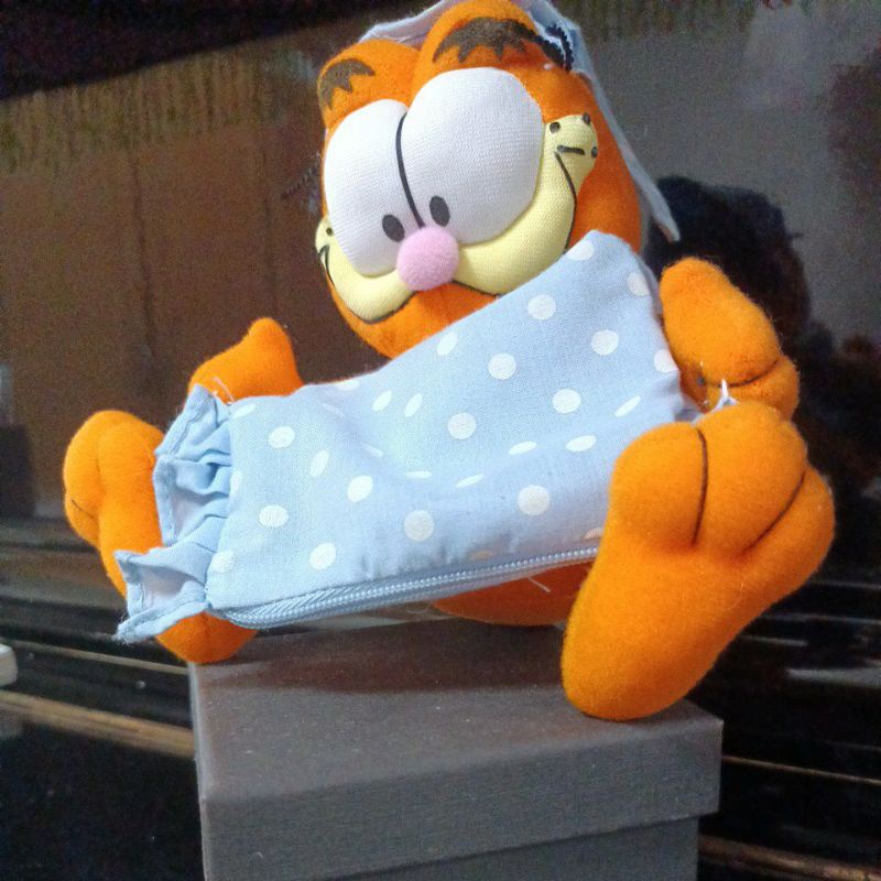 加菲貓聯名枕頭袋娃娃