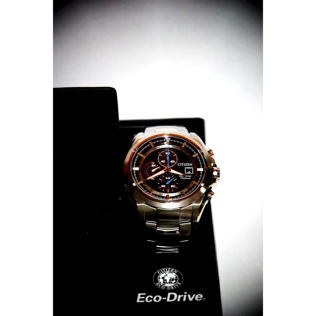 【CITIZEN Eco-Drive】超級鈦金屬 關鍵任務 光動能腕錶(CA0551-50E) 金城武形象款