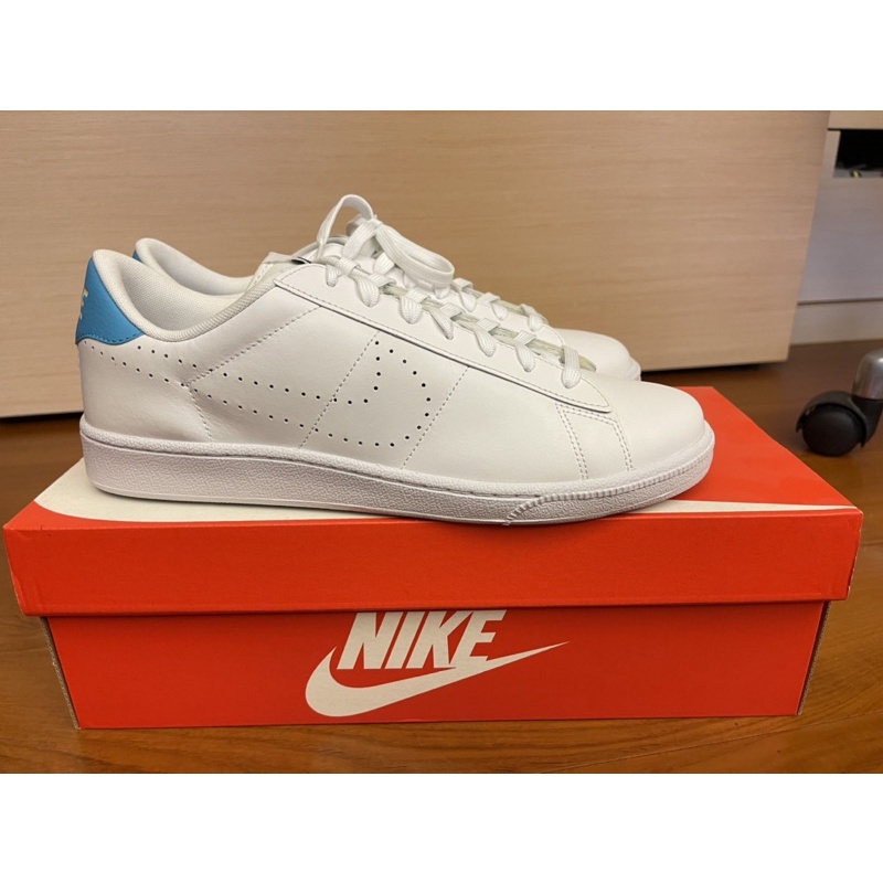 NIKE TENNIS CLASSIC CS