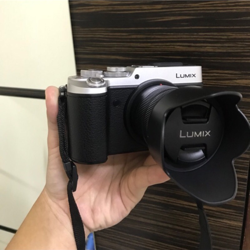 Panasonic DMC-GX8 銀黑+14～42mm鏡頭 +雙電 盒裝完整