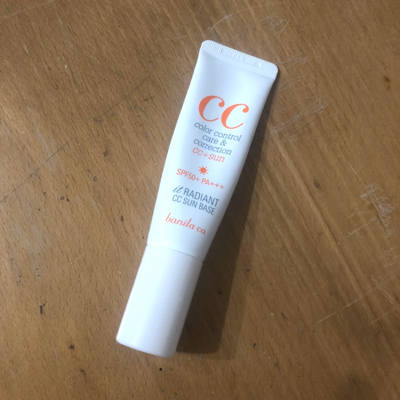 Banila co. 潤色保濕光透CC隔離防曬霜 IT RADIANT CC SUN BASE SPF50+ PA+++