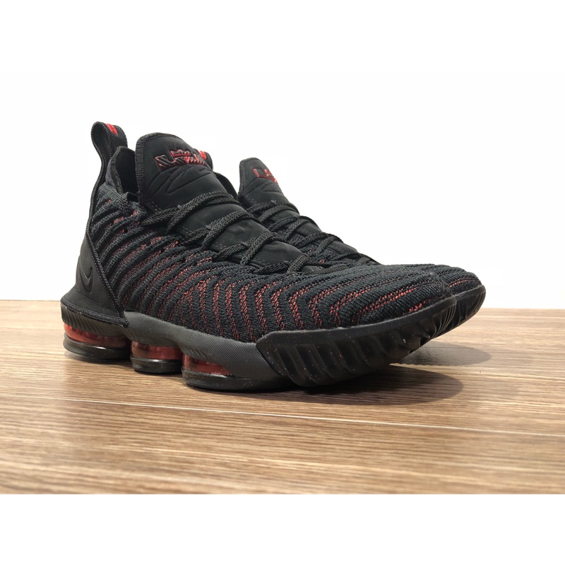 Nike Lebron 16 Fresh Bred US9 詹姆士籃球鞋