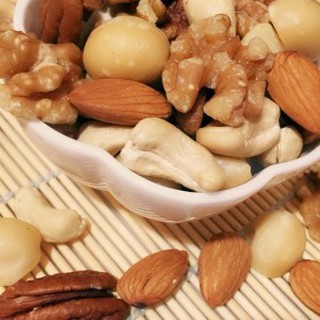 [果樂屋] 600g 綜合堅果【堅果四聖、健康養生、堅持原味】夏威夷豆 核桃 杏仁 腰果