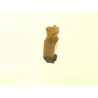 【Jewel's茱兒翡翠珠寶坊】 （印章系列）A品天然翡翠玉石 蜜糖微雕刻兔子印章 請聊聊