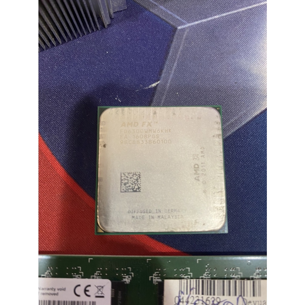 AMD FX-6300@3.5GHz 6核 內存 A-DATA Technology DDR3-1600(800)8g
