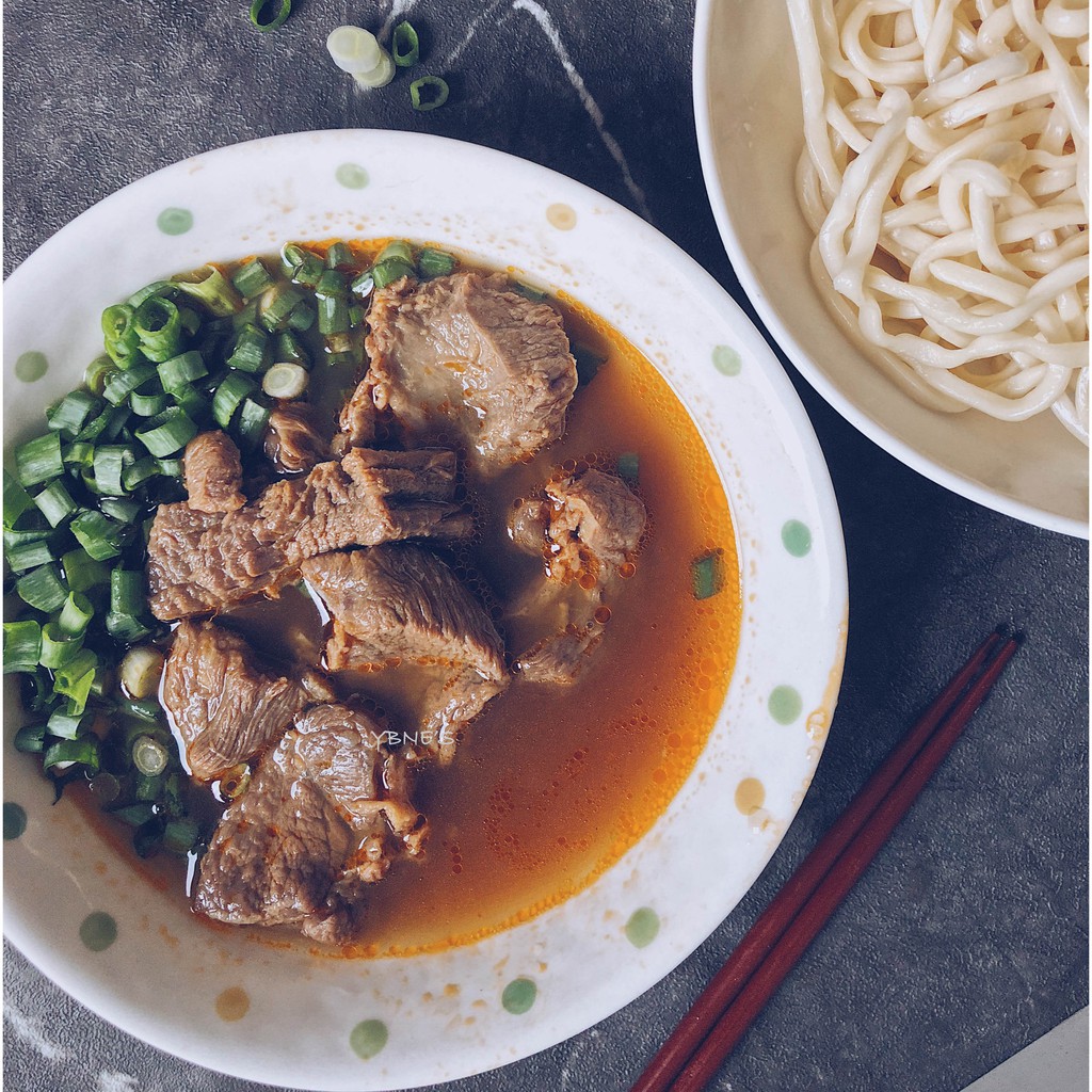 鮮鱻本舖  紅龍 紅燒牛肉湯