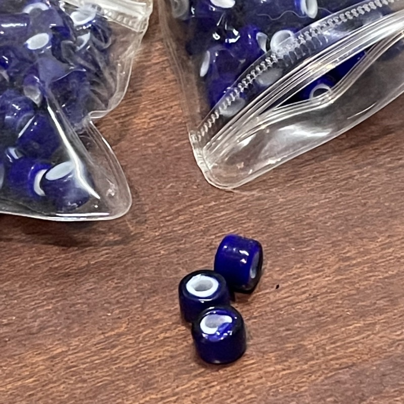 多買的 便宜賣 藍色  桶型珠 玻璃珠 琉璃珠 串珠(日料) 隔珠｜鹿皮繩｜手串 藍色桶珠/串珠/手工/diy