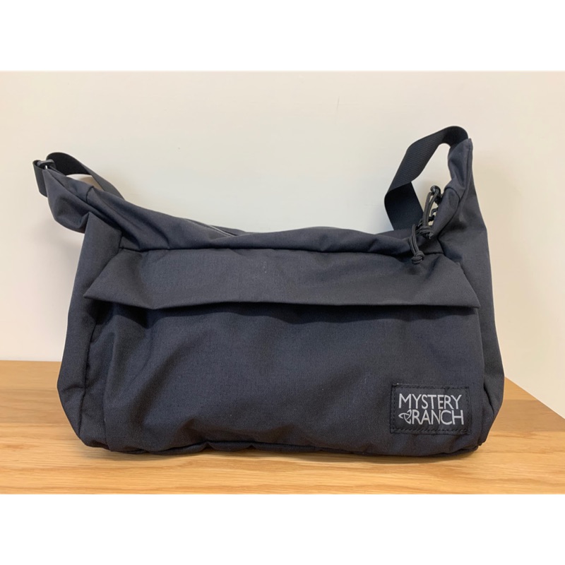 Mystery ranch load cell shoulder bag