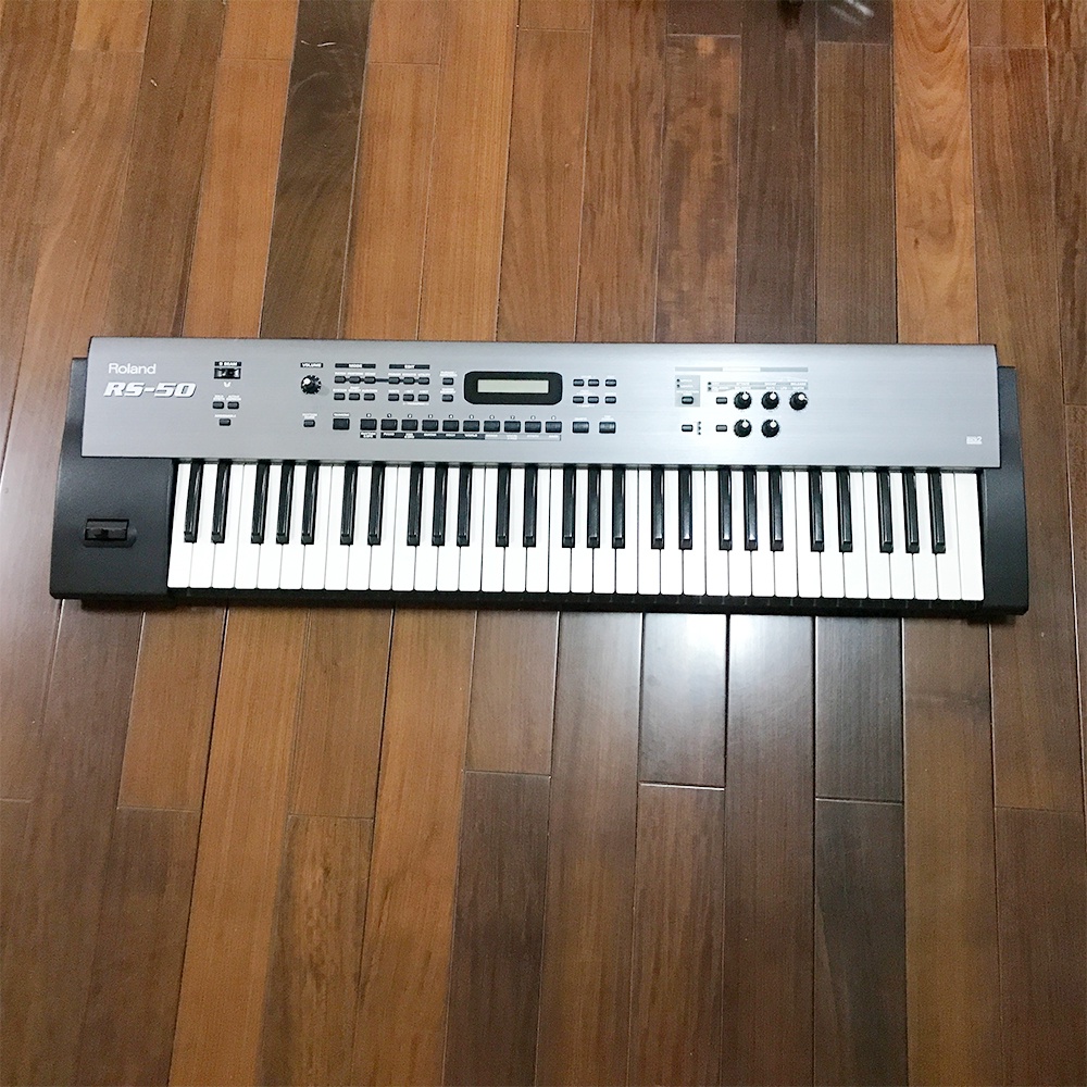 Roland 樂蘭 RS-50 電子琴 合成器 樂團 鍵盤 61鍵 附贈 Dachi 琴袋 MIDI 二手