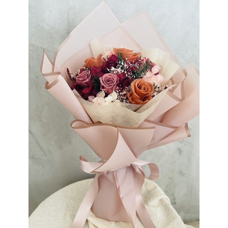 Simply Light 永生玫瑰花束 玫瑰花 永生花乾燥花 告白 禮物 質感花束 一生一世 情人節花束 蝦皮購物