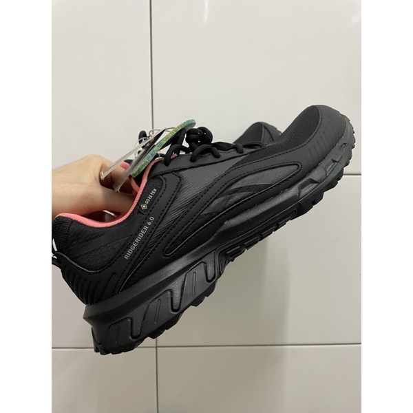 Reebok GORE-TEX 防水 黑色 慢跑鞋 女鞋 女性運動鞋 8號 25號