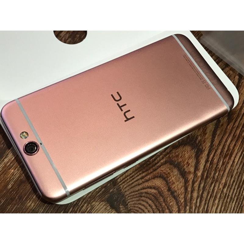 HTC A9 32g 粉色 9.9成新，無刮傷，誠可議