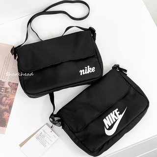 【Sharkhead】現貨 Nike NSW Futura 小包 側背包 方包 基本款 可調 CW9300-010 黑白
