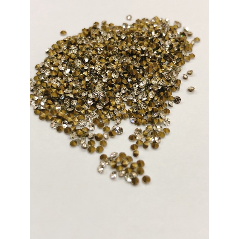 1mm高閃透明白銅色底尖底水鑽 很小 適合美甲 鑽貼 手作飾品材料 Diy 現貨出貨 每包至少有1400顆以上 數量有限