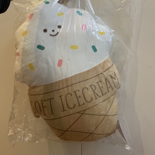 冰淇淋甜筒造型抱枕靠枕