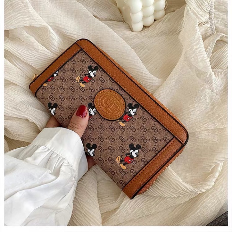 良品‪☆GUCCI グッチ 二つ折り財布 GG スプリーム PVC  タイガー GUCCI トラ柄 ベンガル 二つ折り 財布（グッチ GUCCI GG