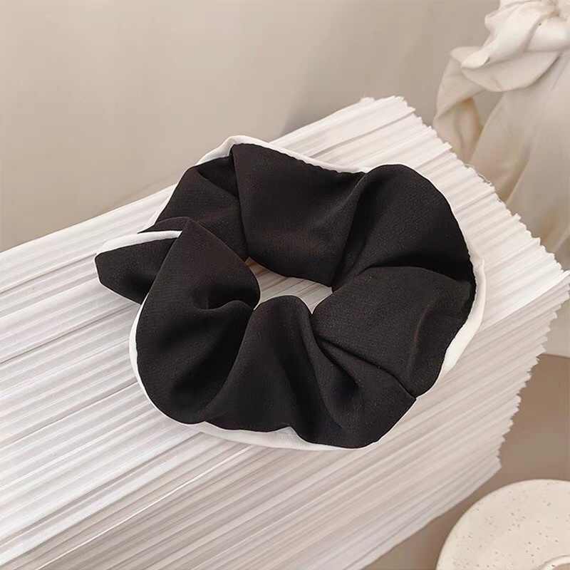 Small accessories 香奈兒風 韓國緞帶寬版 黑白相間色髮帶（現貨五個）