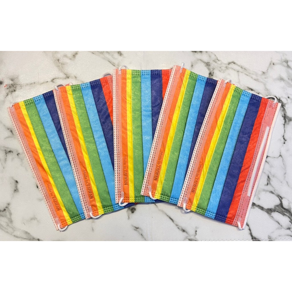 菲凱樂 freecolor -彩虹口罩 成人口罩 彩虹旗 防護口罩 三層不織布口罩 台灣製造 10片 50片/盒