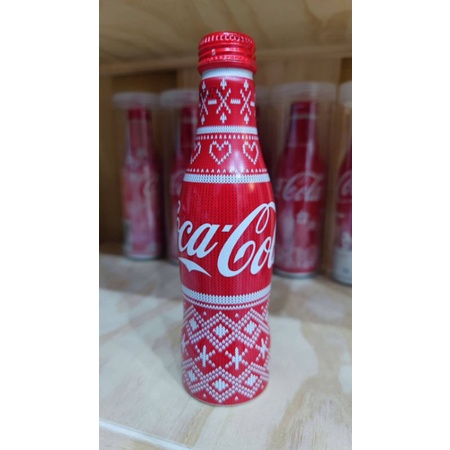 可口可樂2017年法國聖誕節愛心圖騰限量鋁瓶，罐底針孔放水