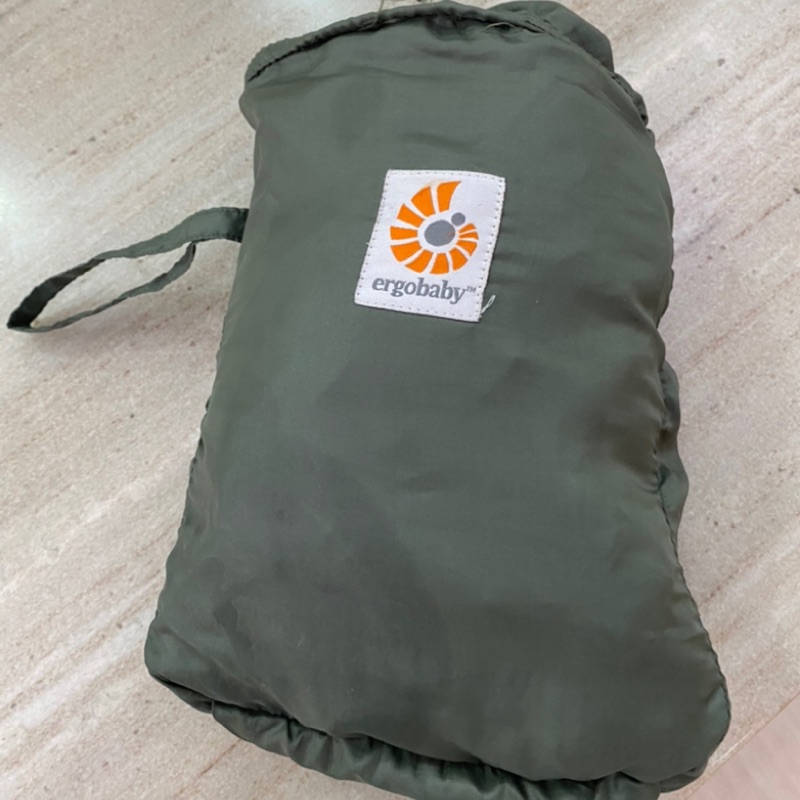 ergobaby stowaway