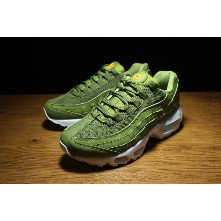 nike air max 95 x stussy