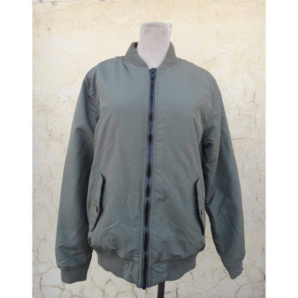 正品 H&amp;M 軍綠色 鋪棉 飛行夾克/外套 size: S