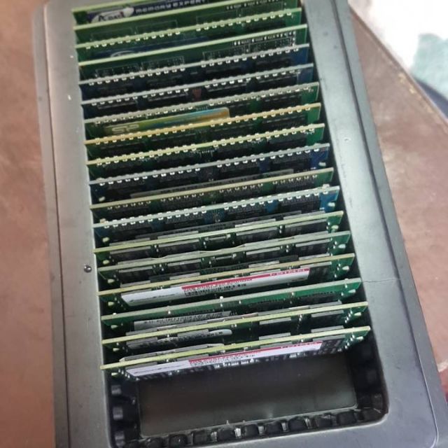 各種無終保DDR3 1333  1600 4G 16顆粒舊筆電救星售貳百元