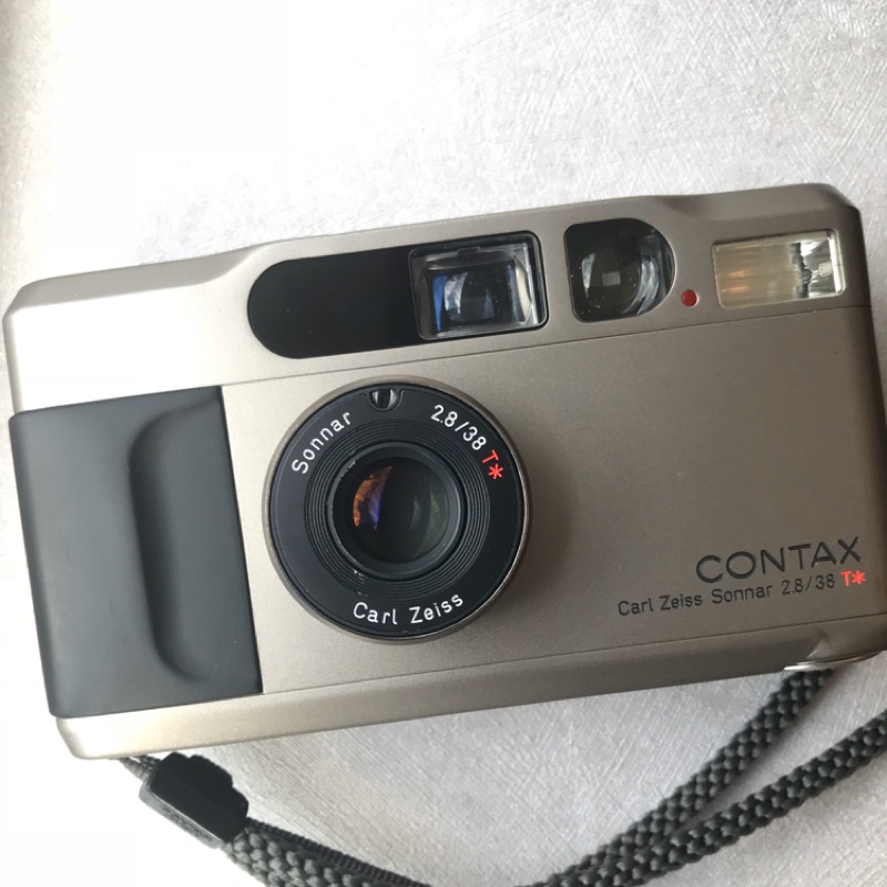 #Contax T2 品項良好（目前電路板有問題，無法使用，板橋尚品拆機檢測已確定可以維修）