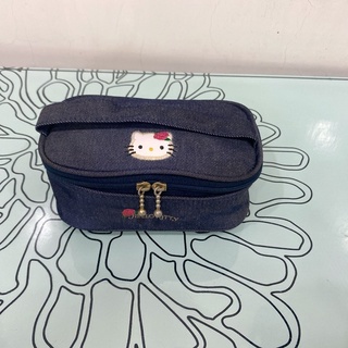 正品 1997 sanrio hello kitty 筆袋 、化妝包 11*10*5.5 cm