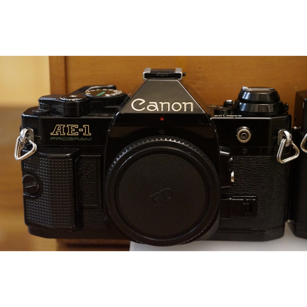 很新的 Canon AE-1 Program 品相新 加購 FD 50mm F1.4SSC 135mm F2.5大光圈