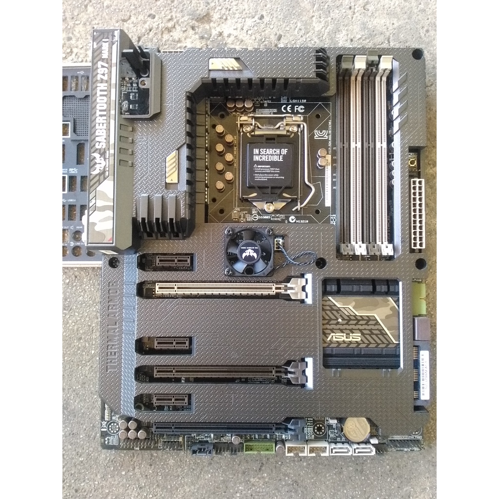 華碩 ASUS 劍齒虎Z97 SABERTOOTH Z97 MARK 1 LGA1150 腳位主機板 良品