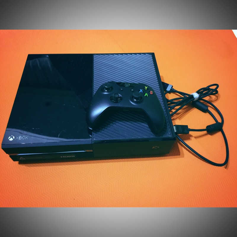 Xbox one 500g +  無線手把 +Kinect2
