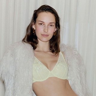 【Chantelle】Day To Night Spacer T-Shirt Bra B-D(15F70 0PR馬卡龍)