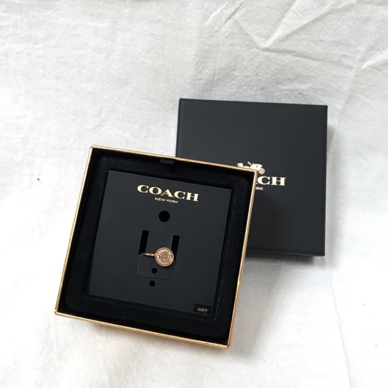 全新 / 附盒～紐約購入的coach戒指💍～尺寸不合割愛😭