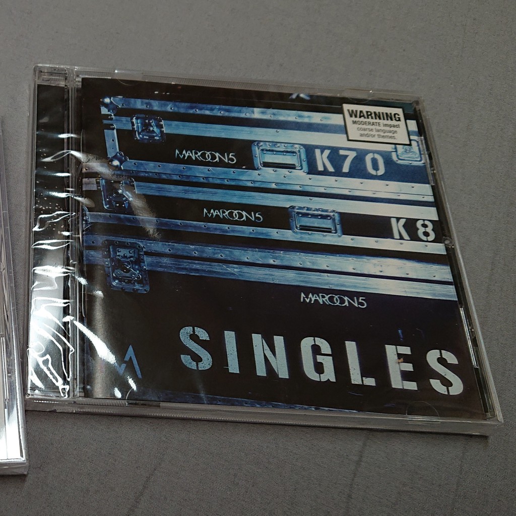 魔力紅Maroon 5神曲精選Singles(進口版CD)#高雄演唱會紅藍藥丸live tour。新專輯Jordi喬迪