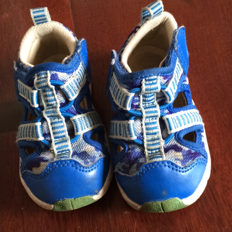 Combi 藍色涼鞋13.5