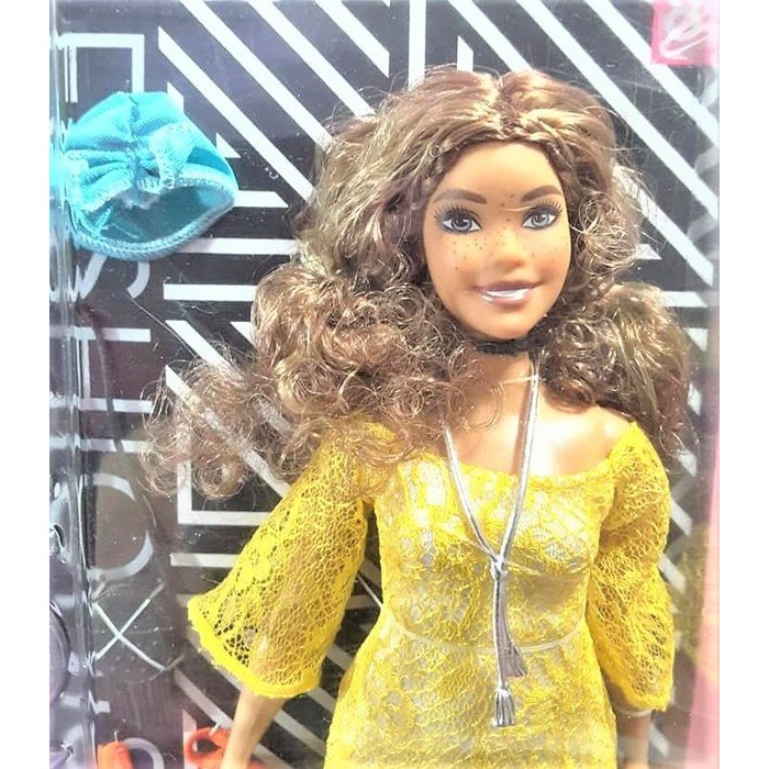 【Mika】芭比娃娃 時尚達人 雕花洋裝小雀斑（盒損）Fashionistas Barbie