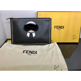 FENDI KARLITO限量老佛爺防刮牛皮拉鍊手拿包(黑)