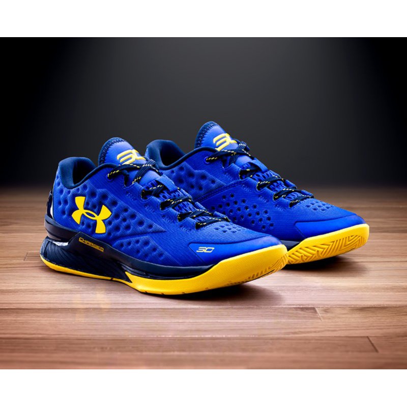 Кроссовки баскетбол under armour curry1. Under curry. Under curry. 5. Under curry.