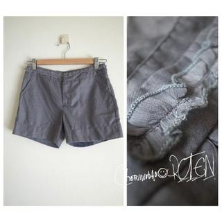 Pants｜荷葉滾邊西裝料休閒短褲 灰色 P03