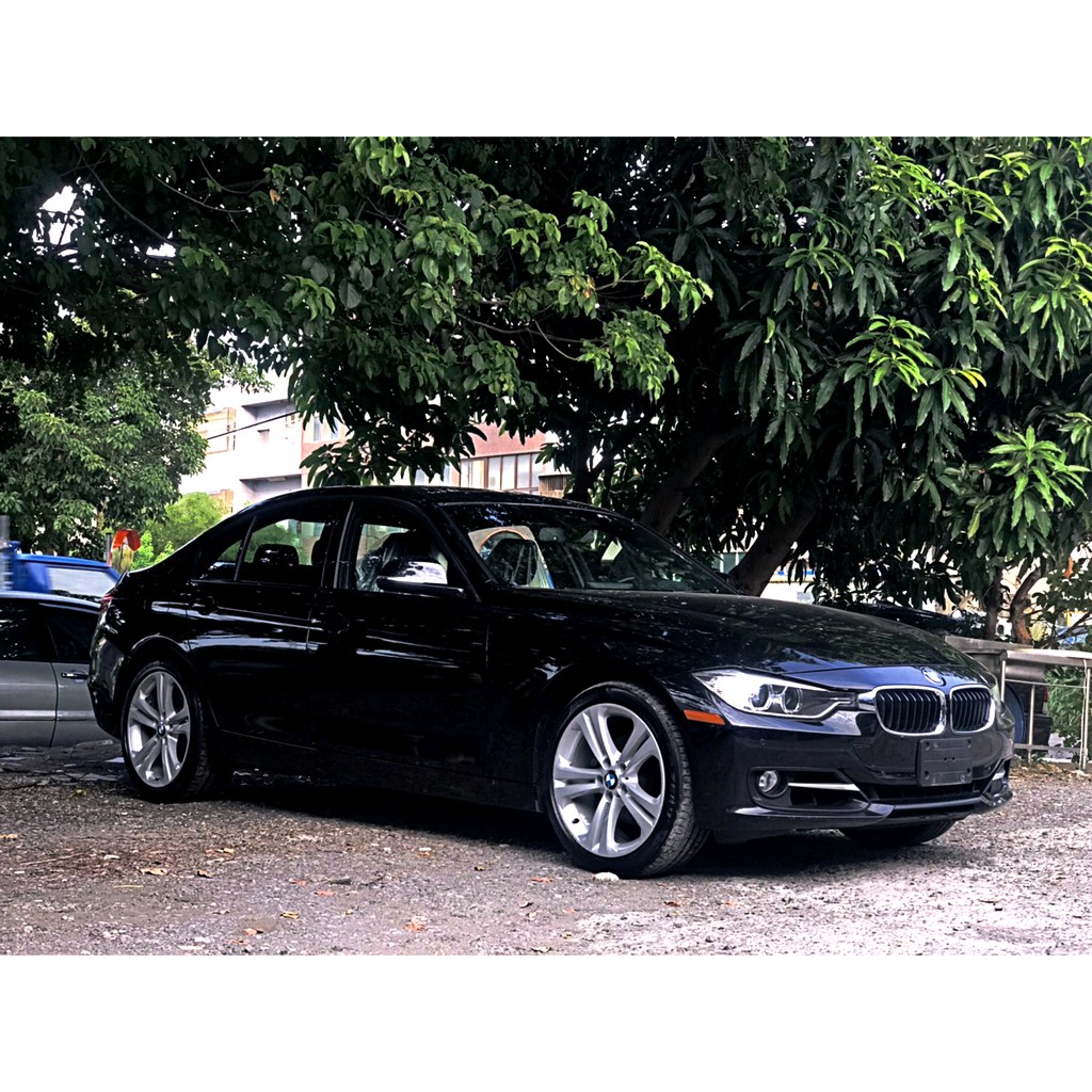 2013款 BMW 3-Series Sedan 328i M Sport  手自排 2.0L