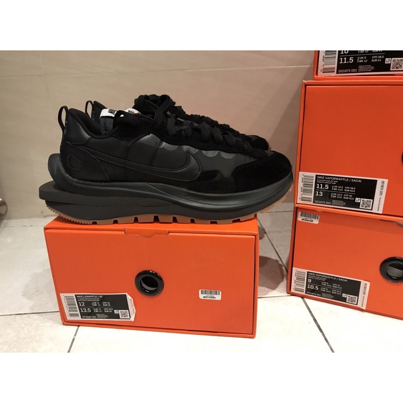 Sacai Nike vaporwaffle black gum DD1875-001