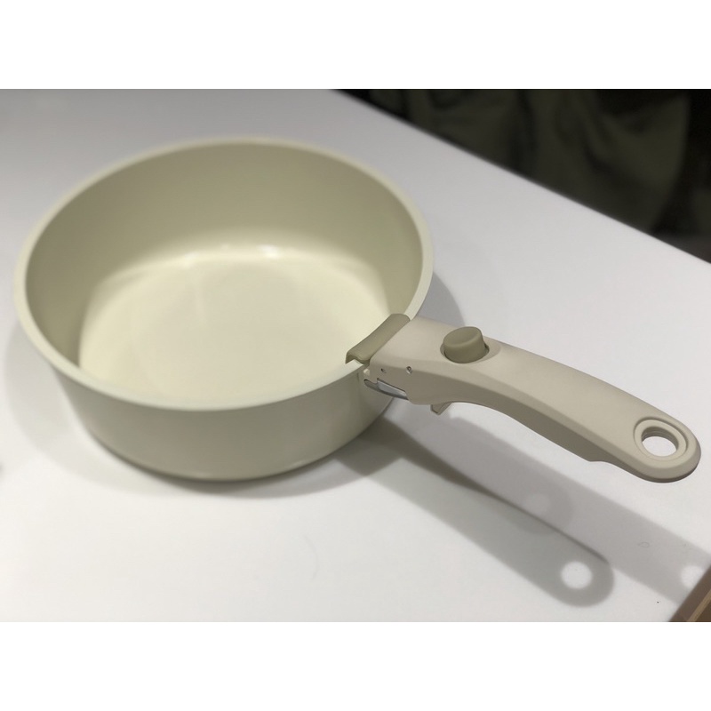 ［全新現貨］Modori 純白鍋具 22公分 淺燉湯鍋 +把手